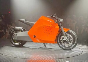 Hochleistungs-Elektromotorrad DC100 von Davinci Motor feiert Debüt in Zibo, China