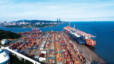 La photo montre le port de Xiamen dans la province du Fujian, dans l'est de la Chine. (Photo fournie par Fujian Provincial Port Group Co., Ltd.) (PRNewsfoto/Xinhua Silk Road)