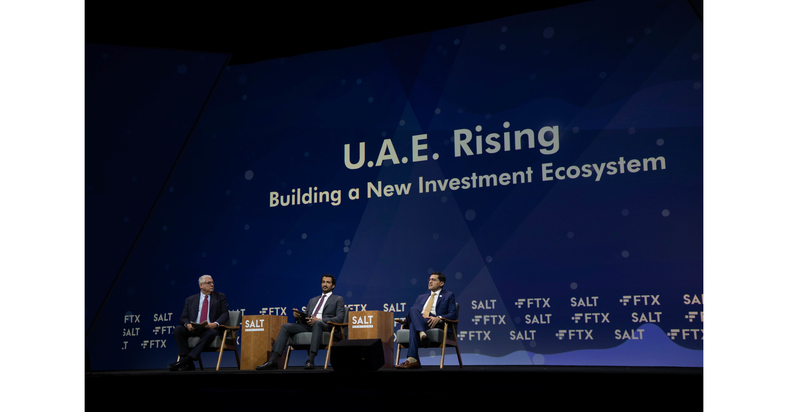 وزير الاقتصاد الإماراتي يشجع توسيع الشراكات التجارية وفرص الاستثمار لقادة الأعمال في الولايات المتحدة