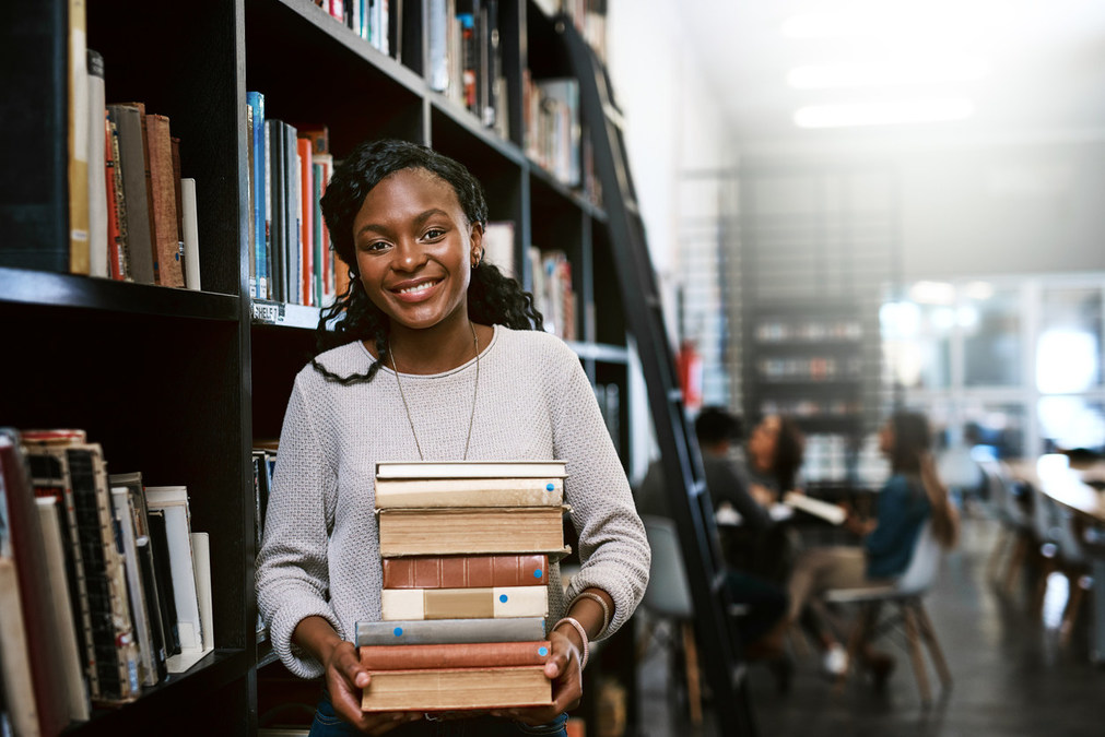 Creme of Nature Awards $100,000 in Scholarships to Promising HBCU Students - Vimarsana News
