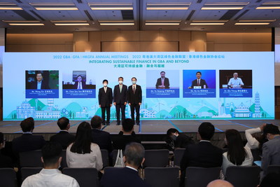 From the right: Dr. Ma Jun, Chairman and President of HKGFA, The Hon. Mr. Paul Chan Mo-po, Financial Secretary, the Hong Kong Special Administrative Region Government and Mr. Tan Yabo, Deputy Director-General, Economic Affairs Department of the Liaison Office of the Central People's Government in the HKSAR