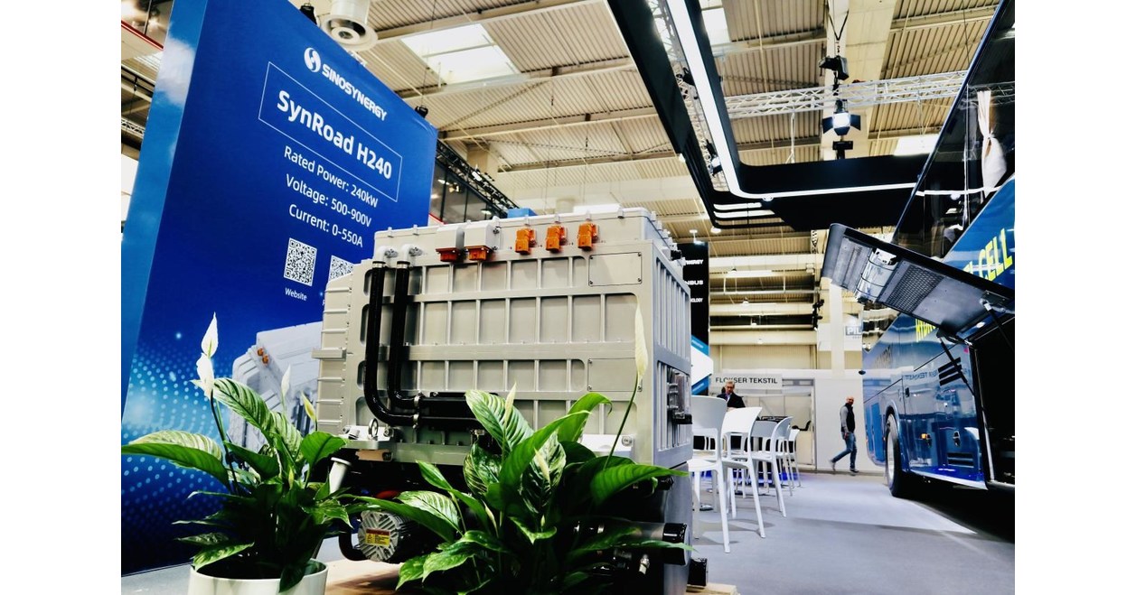 Sinosynergy presenta el primer autob&uacute;s de viaje con pila de combustible de hidr&oacute;geno en Europa