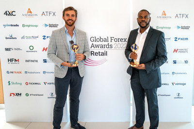 Stephen Solares y Raymond Okafor, socios comerciales de Vantage, en la ceremonia Global Forex Awards en Limassol, Chipre, el 22 de septiembre de 2022 (PRNewsfoto/Vantage)