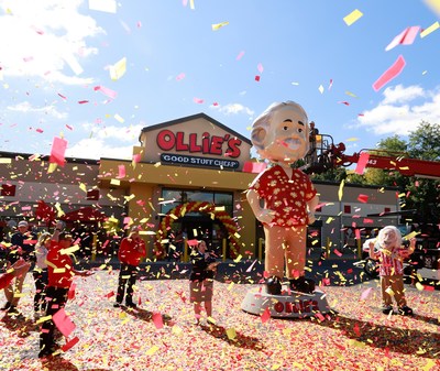 Ollie’s celebrates 40th birthday by breaking a GUINNESS WORLD RECORDS™ title, with World’s Largest Bobblehead towering over 16 feet tall.