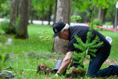CEO Rob Keen – Photo by Forests Ontario (CNW Group/Forests Ontario)