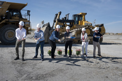 Mattamy Homes' team members celebrate the groundbreaking of the Alberta Division's newest master-planned community - Southwinds, located in Airdrie, AB. (CNW Group/Mattamy Homes Limited)