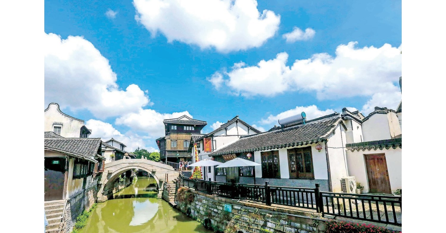 Tours for expats feature Pudong landmarks spanning art, culture and design