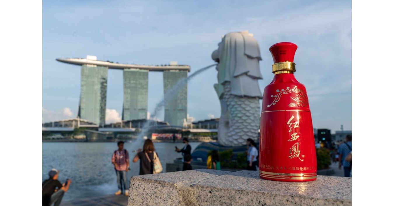 La marca Red Xifeng recibe la bienvenida en un evento internacional de