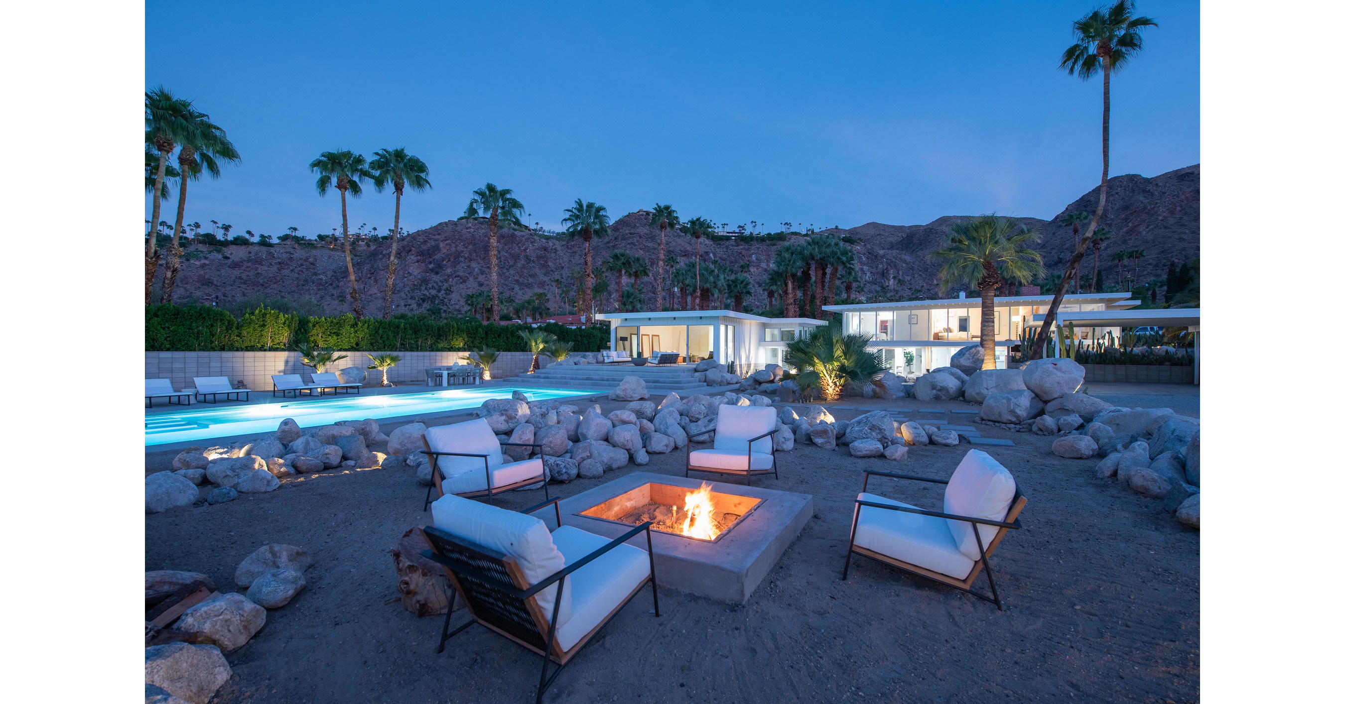 Acclaimed Designers Loyd/Ford List Palm Springs Home - Vimarsana News