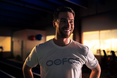 RECOVERY FOOTWEAR LEADER OOFOS AND 98.5 THE SPORTS HUB ANNOUNCE KICK SAVES FOR CANCER CAMPAIGN FEATURING JEREMY SWAYMAN RECOVERY FOOTWEAR LEADER OOFOS AND 98.5 THE SPORTS HUB ANNOUNCE KICK SAVES FOR CANCER CAMPAIGN FEATURING JEREMY SWAYMAN