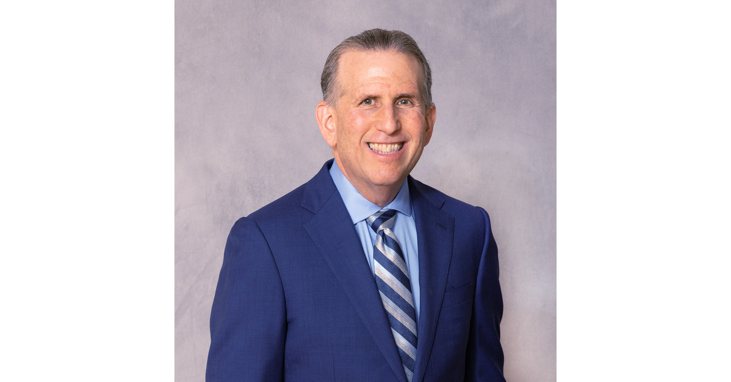 Brian Lawrence Named a Best 15 Blogger for Wedding Pros