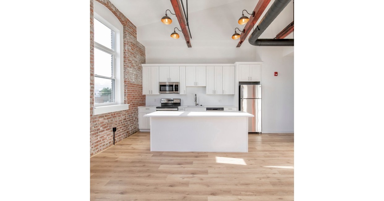 Agent PHL Brokers Sale of 12unit Loft Apartment Building in