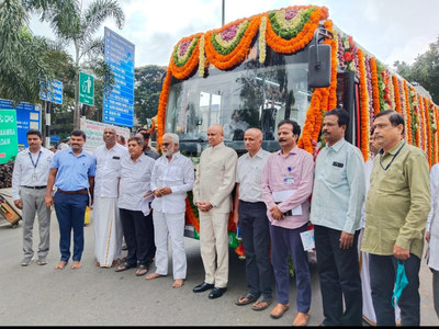 Chairman and Managing Director, Olectra Greentech Limited, KV Pradeep in the centre, along with TTD and APSRTC officials at Tirumala in Andhra Pradesh.
