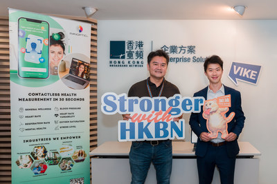 Mannings joined hands with HKBN to offer HKBN’s Talents an inaugural complimentary AI-powered health check service. Showcasing the strong relationship between both companies, Ian Law, Mannings GNC & New Business General Manager (on right) and NiQ Lai, HKBN Co-Owner and Group CEO stand proud.