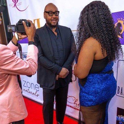 Timothy Snell, celebrity stylist known for styling Queen Latifah, is interviewed by Tawanda Monique at The Full Figured Industry Awards.