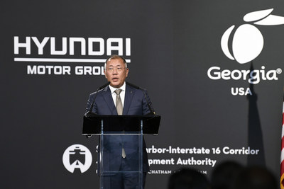 Executive Chair of Hyundai Motor Group Euisun Chung, giving remarks at the groundbreaking ceremony.