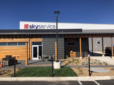 Skyservice Redmond, Oregon FBO at Redmond Municipal Airport-Roberts Field (RDM) (CNW Group/Skyservice Business Aviation Inc. - Mississauga, ON)