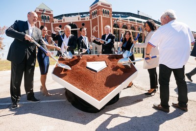 The Texas Rangers, The Cordish Companies and City of Arlington gathered yesterday to celebrate the groundbreaking of One Rangers Way, a luxury residential community in the heart of the Arlington Entertainment District. Slated to open in 2024, One Rangers Way will create an exciting first opportunity to live steps away from Globe Life Field, Choctaw Stadium and AT&T Stadium.