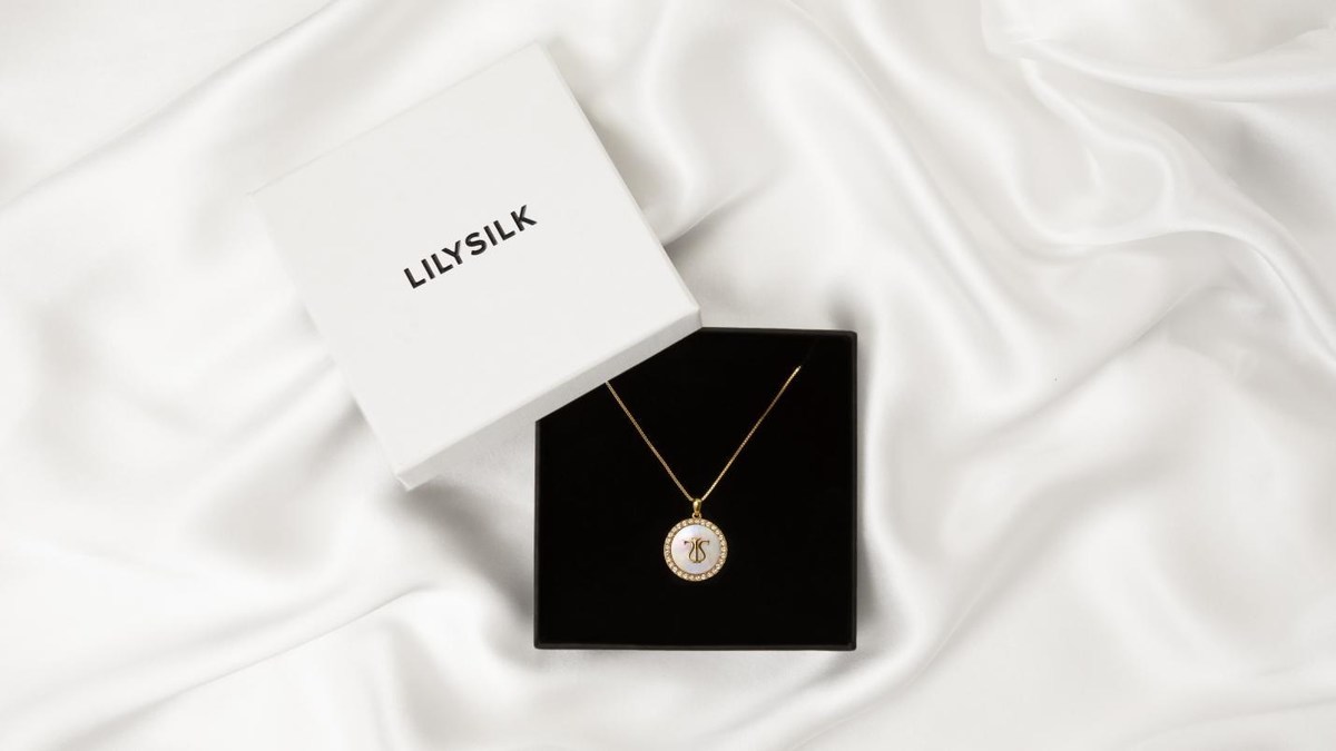 LILYSILK Officially Launches Scorching Hot Black Friday Sales - Vimarsana News