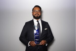 Raymond James Portfolio Manager Shiraz Ahmed named the winner of 2022 IIAC Top Under 40 Award