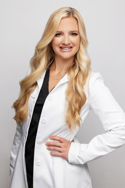 Granite Bay Cosmetic Surgery welcomes facial plastic surgeon Haley Bray, MD, who will offer a full range of facial cosmetic procedures in addition to non-surgical rejuvenation with injectables, thread lifts, and more.
