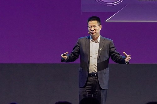 Kevin Hu, President of Huawei's Data Communication Product Line Kevin Hu, President of Huawei's Data Communication Product Line