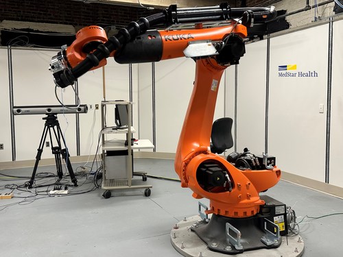 The KUKA QUANTEC robotic arm allows MedStar Health scientists to replicate natural movement in a more precise, highly reproducible way to better understand the impact of trauma on joints and test orthopedic implants.