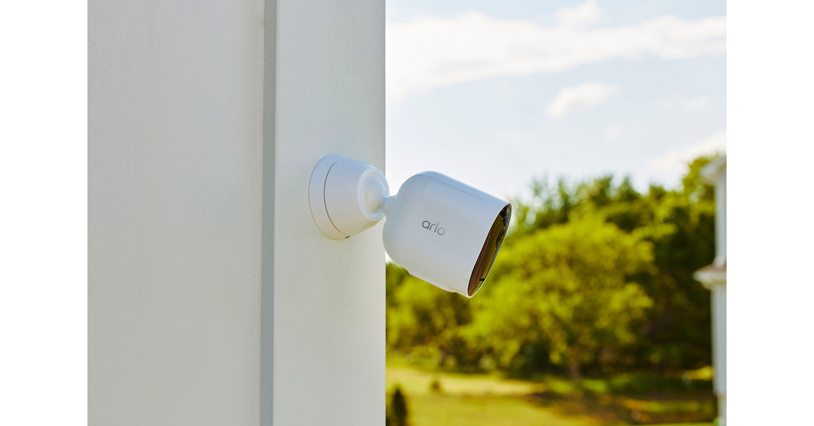 Arlo Pro 5S 2K Indoor/Outdoor Wire Free Spotlight Security Camera