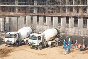 Urbanrise creates yet another record in Hyderabad real estate industry by coursing 1,550 Cubic Meters of concrete in one day at its project 'On Cloud 33'