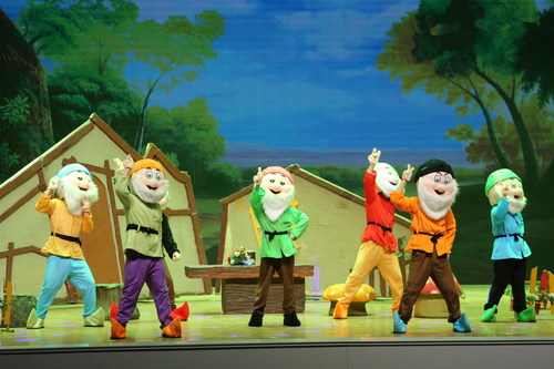 A stage photo from the fairy tale, Snow White