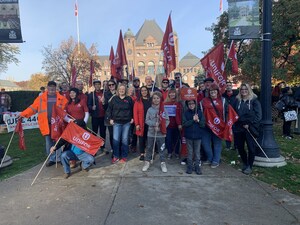 Unifor pledges $100,000 donation to support striking CUPE education workers
