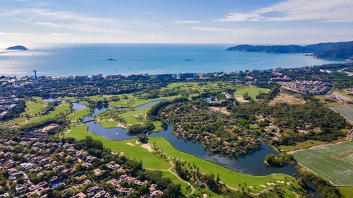 Yalong Bay Golf Club