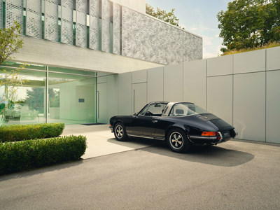 Porsche 911 S 2.4 Targa from 1972