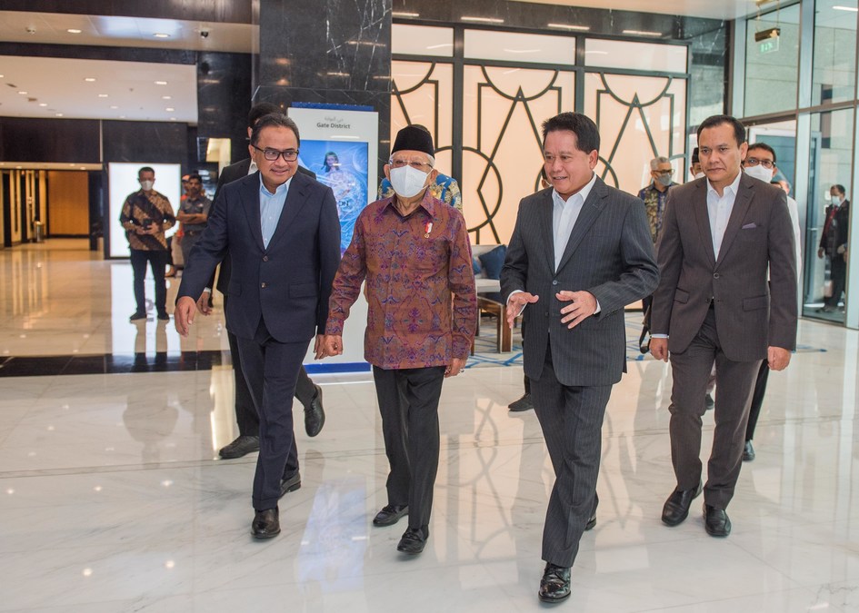 Indonesia Towards the Center of Global Sharia Economy - Vimarsana News