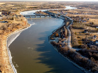 Sunset by the Red River Floodway (Manitoba).  Credit: Shutterstock (CNW Group/International Joint Commission)