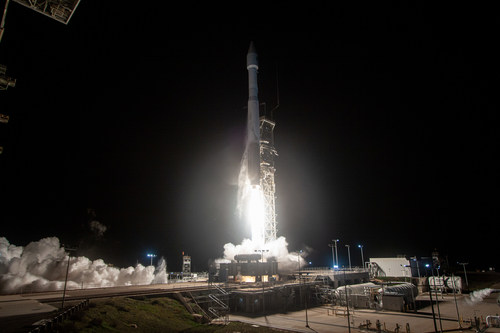 A United Launch Alliance (ULA) Atlas V rocket carrying the Joint Polar Satellite System (JPSS)-2 civilian polar-orbiting weather satellite for the National Oceanic and Atmospheric Administration (NOAA) and NASA's Low-Earth Orbit Flight Test of an Inflatable Decelerator (LOFTID) tech demo lifts off from Space Launch Complex-3 at Vandenberg Space Force Base in California at 1:49 a.m. PST (4:49 a.m. EST) Nov. 10, 2022. (Credit: United Launch Alliance)