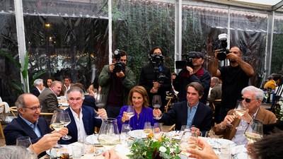 Felipe Calderón, Dionisio Gutiérrez, Ana Botella, José María Aznar, Mario Vargas Llosa Felipe Calderón, Dionisio Gutiérrez, Ana Botella, José María Aznar, Mario Vargas Llosa