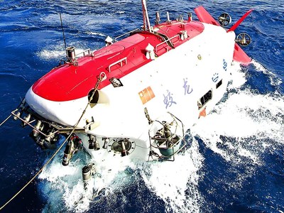 The Jiaolong manned submersible