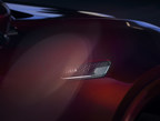 Un aperçu du tout premier Mazda CX-90 2024 en rouge artisan