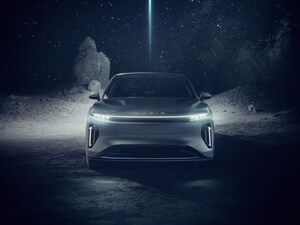 Lucid Gravity: A Luxury Electric SUV with Breathtaking Performance and Seating for Up to Seven; Reservations Open in Early 2023.