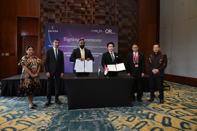 Signing Ceremony Memorandum of Understanding between Asa Ren (Indonesia) and G42 Healthcare (United Arab Emirates) on 14 November 2022. From left to right: H.E Dr Thani bin Ahmed Al Zeyoudi (Minister of State for Foreign Trade UAE), Ashish Koshy (CEO of G42 Healthcare), Aloysius Liang (CEO of Asa Ren), Budi Gunawan Sadikin (Minister of Health the Republic of Indonesia), and Charles Honoris (Deputy Chairman of Healthcare Chamber of Commerce Indonesia).