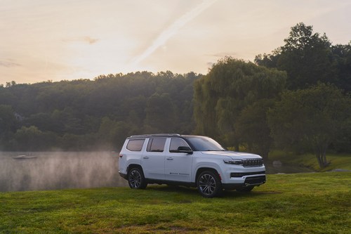 2023 Grand Wagoneer wins Best Luxury Vehicle for 2023 from Hispanic Motor Press