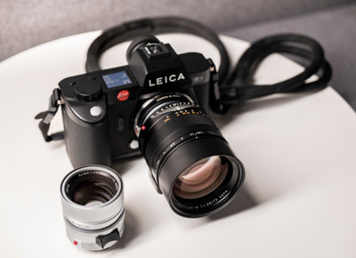 Leica Black Friday Holiday Promotion