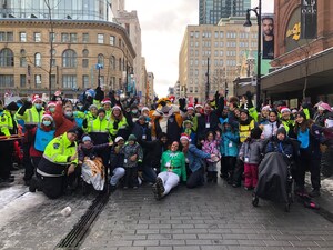 Urgences-santé personnel mobilize for Santa Claus parade