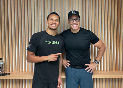 Andre De Grasse and TUT CEO Rob Smith (CNW Group/TUT Fitness Group Limited)