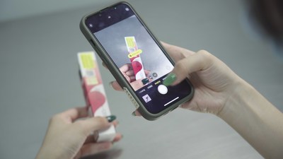 Scan the QR Code to Verify Authenticity of ELFBAR Products