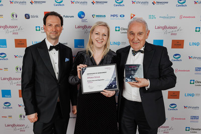 Jim McAvoy, CEO Fortius Clinic, part of Affidea Group and Nicola Aspinall, COO Fortius Clinic, picking the award