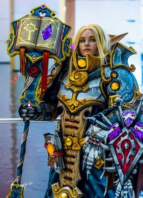 Ginoza Costuming is a pro cosplayer who has twice represented the U.S. in international cosplay competitions and recently won Best in Show at Twitchcon 2022.