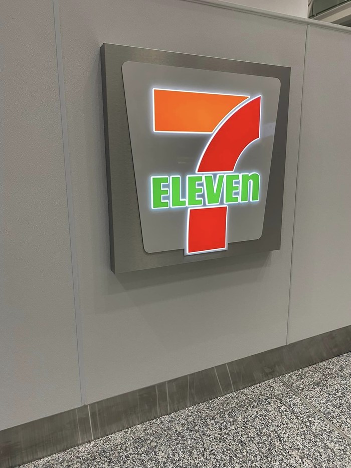 Open 24/7 and located in Terminal 1 International Arrivals, the new 7-Eleven Canada location will serve travellers and airport employees who are quickly on-the-go, as well as those waiting to pick up loved ones. (CNW Group/7-Eleven Canada)
