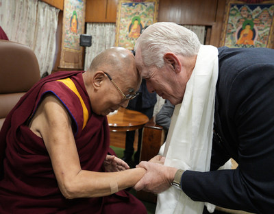 His Holiness the Dalai Lama with Mission Plasticos Founder and Medical Director Larry Nichter, MD, in Nepal, Fall 2022. 

Photo courtesy of Mission Plasticos.